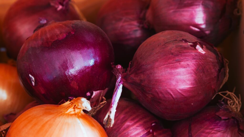 Benefits of Onion Juice for Your Hair Regrowth